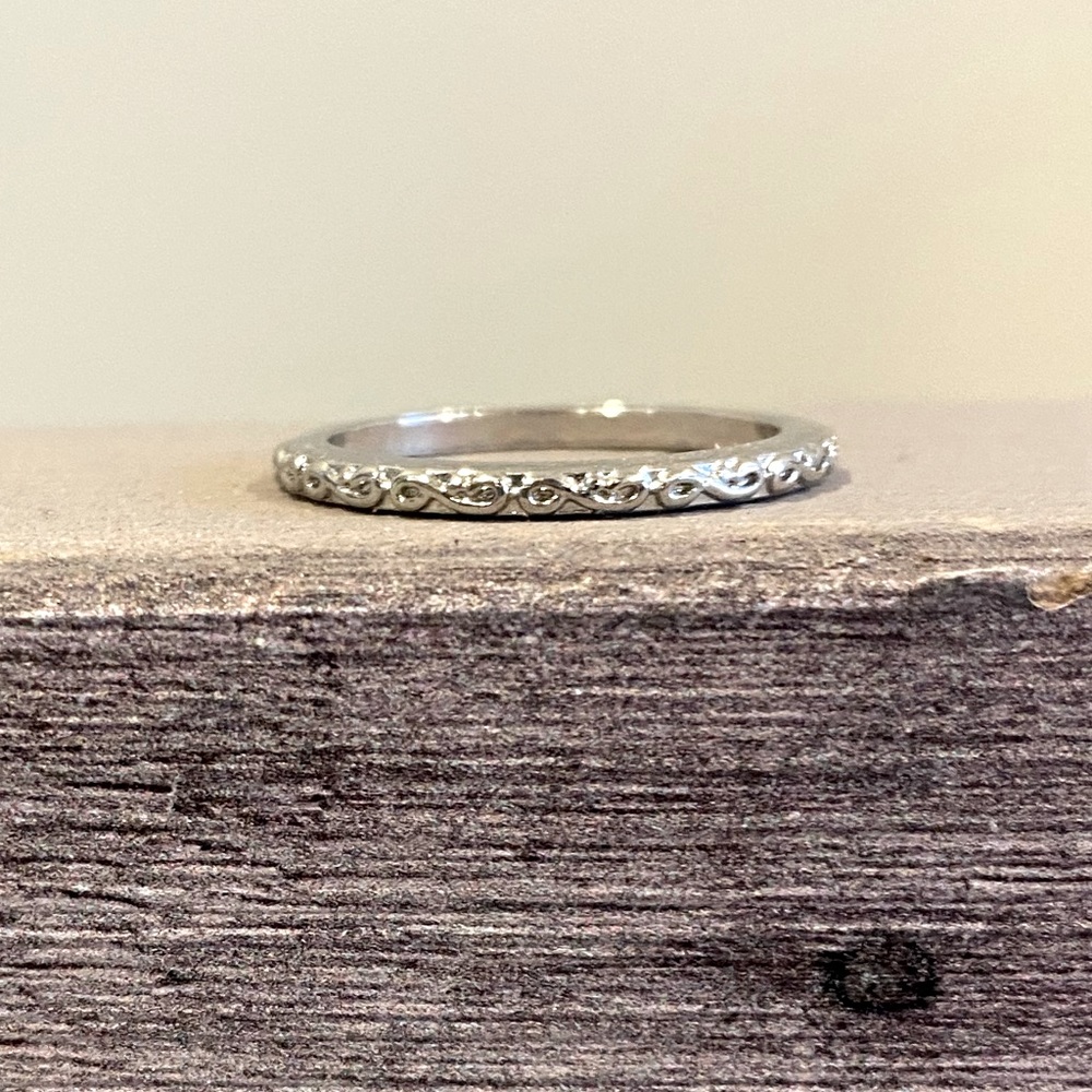 Sterling Silver Infinity Band Ring Size 7